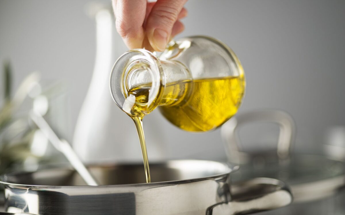 Re-use of used cooking oil by commercial FBOs is pervasive in India: Report – Food Industry News
